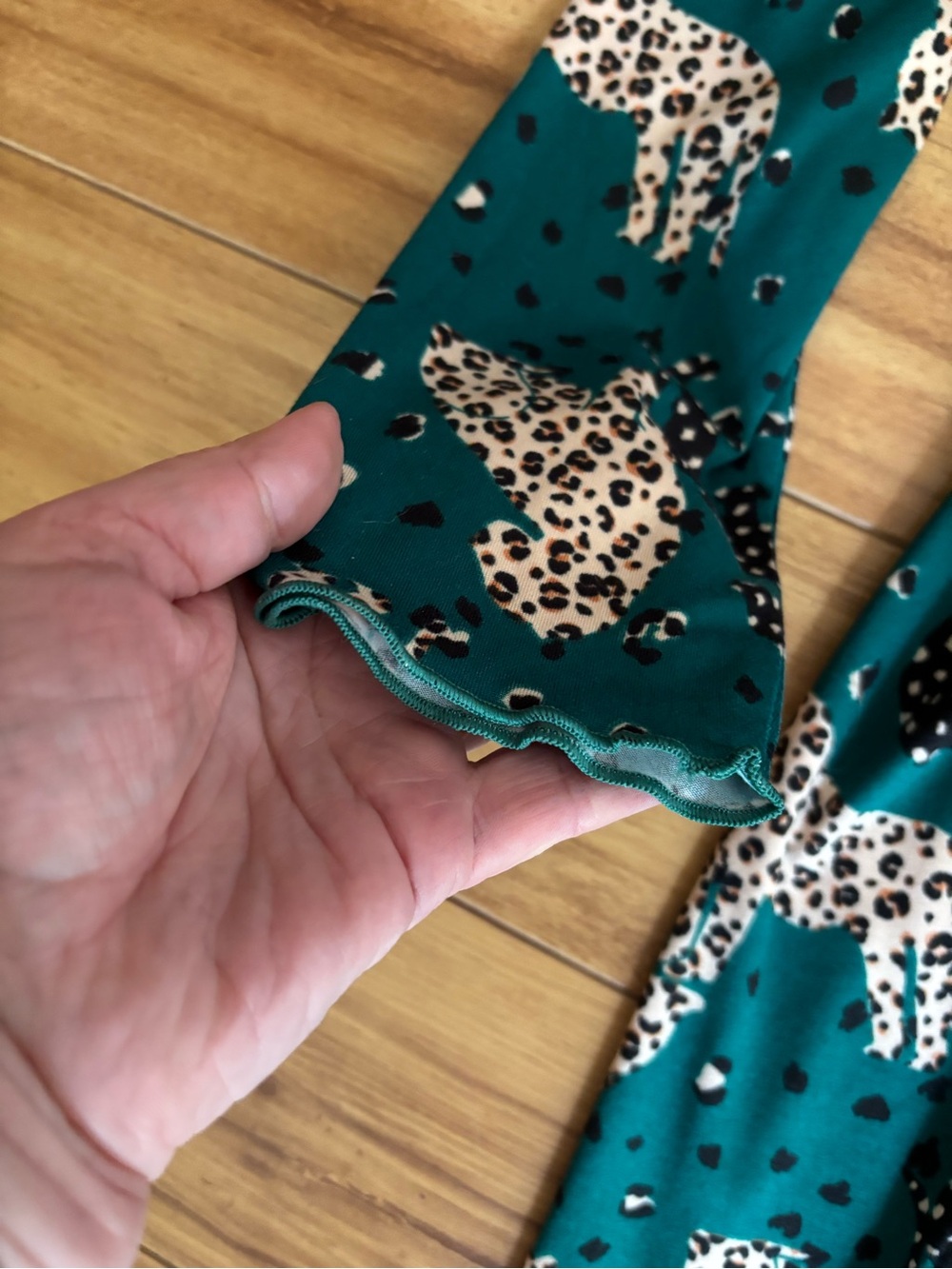 Comfort Code by Cuddl Duds Leopard Print 2-Piece Pajama Lounge Set S Coastal - Picture 6 of 15